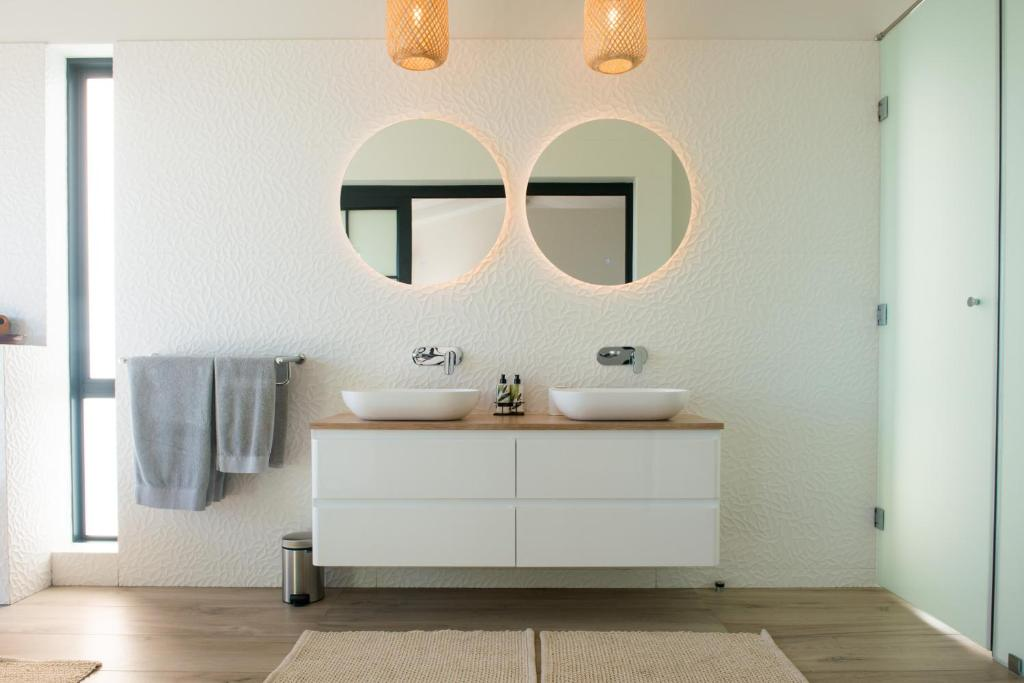 Residential bathroom vanity lighting and electrical work