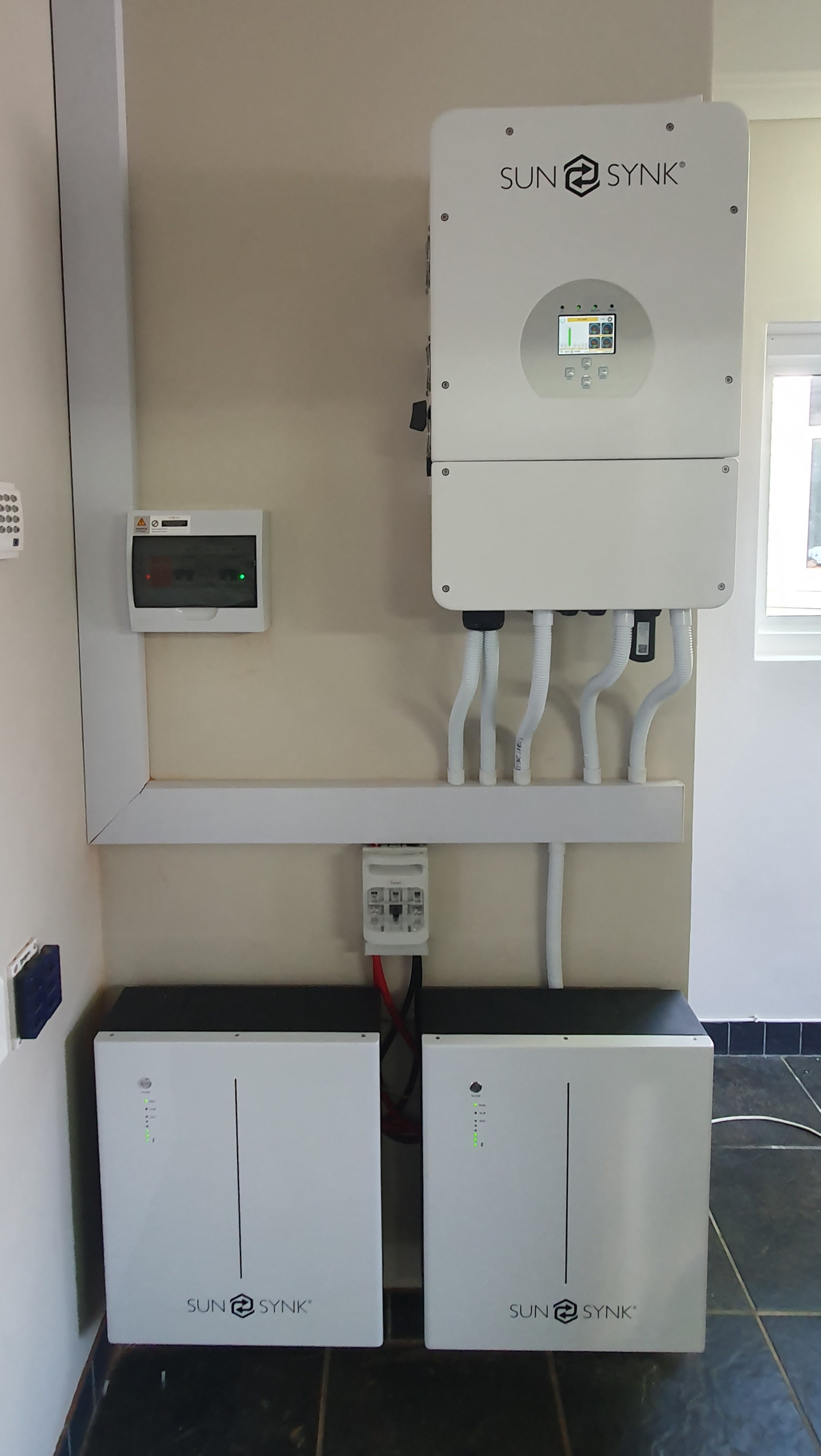 SunSynk inverter and battery backup installation